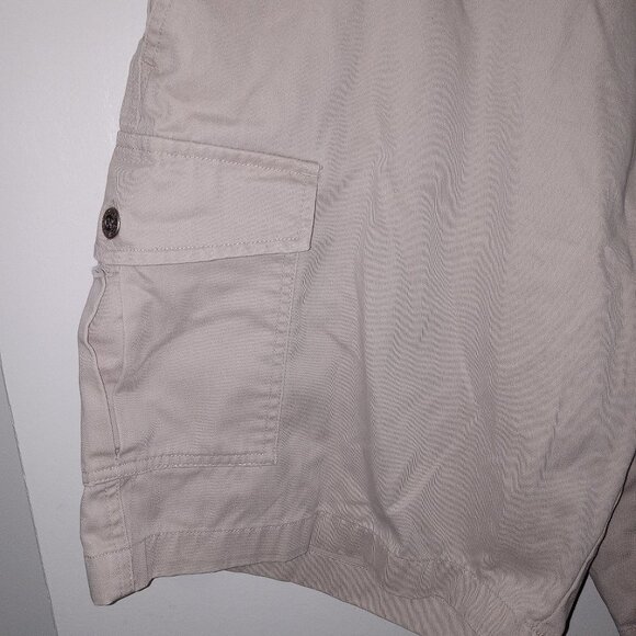 Mens Ivy Crew Cargo Kahki Shorts Size 38 - Picture 2 of 7